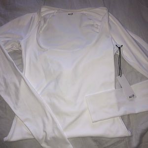 Brand new Alix white bodysuit 🤍